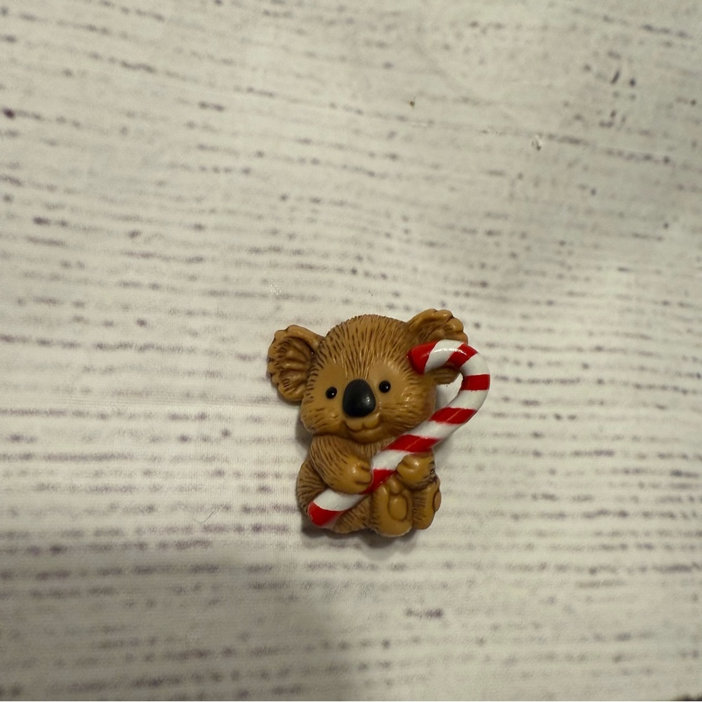Hallmark 1982 Koala Candy Cane Holiday Christmas Pin Brooch